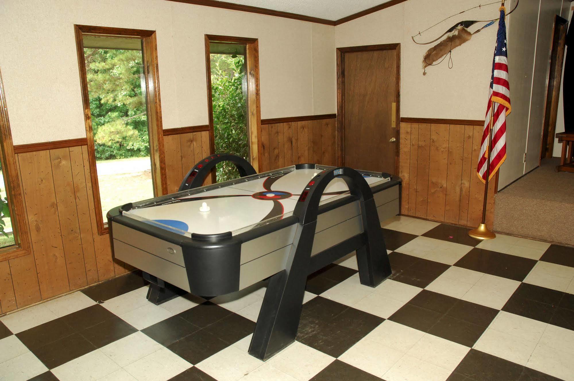 Carolina Landing Rv Resort - Caravan Park Fair Play Exterior foto